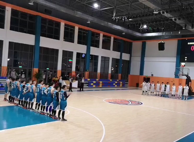 安徽阜陽成效中學(xué)籃球館